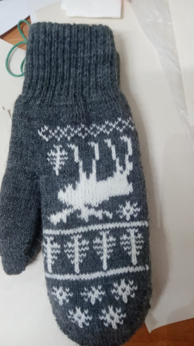 Варежки женские